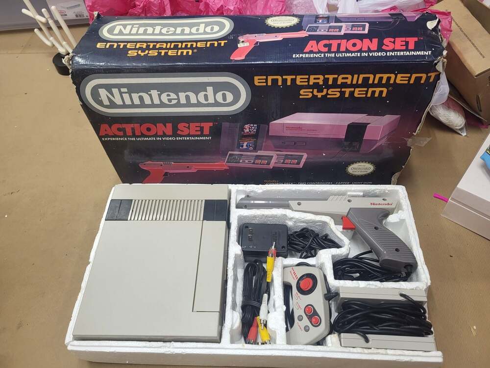 Nintendo Entertainment System (NES) Action Set Console